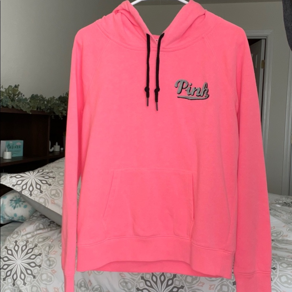 Women’s Pink sweatshirt